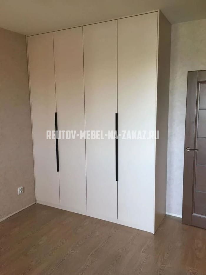 Офисная мебель на заказ в Реутове