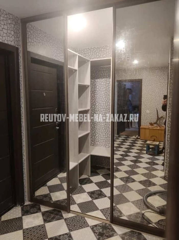 Офисная мебель на заказ в Реутове