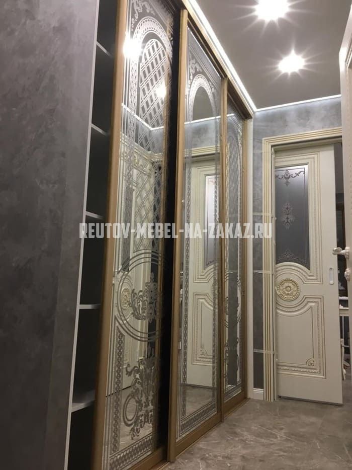 Офисная мебель на заказ в Реутове